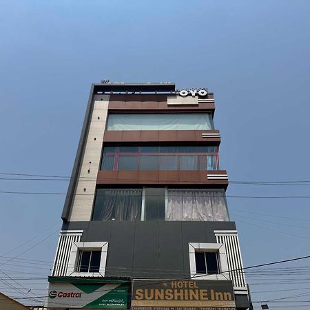 Spot On Sunshine Inn Hajdarabad Zewnętrze zdjęcie